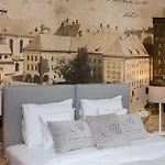 Avanti Aparthotel 4*