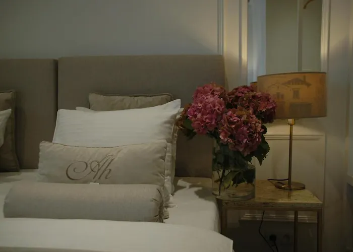 Aparthotel Avanti 4*