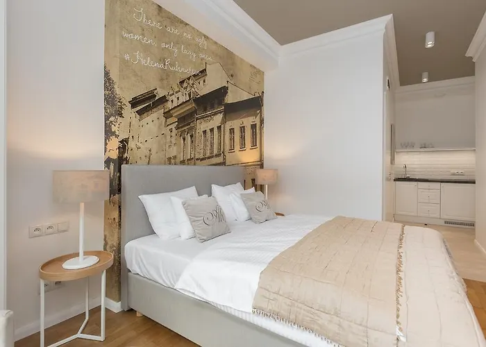 Avanti Aparthotel 4*