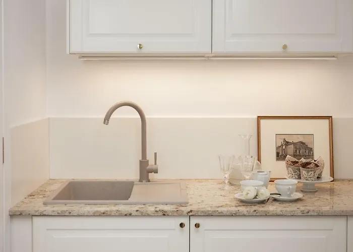 Апарт-отель Avanti 4*